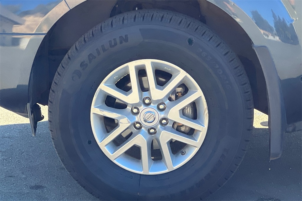 2017 Nissan Frontier SV photo 11
