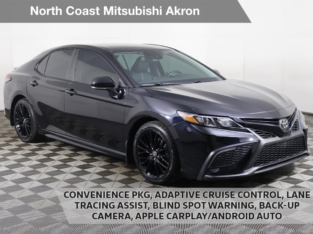 2022 Toyota Camry SE Nightshade