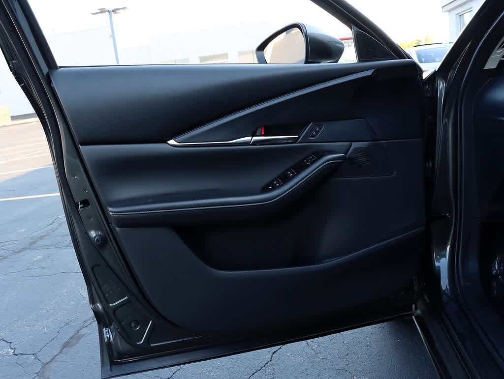 2025 Mazda CX-30 2.5 S Preferred photo 18