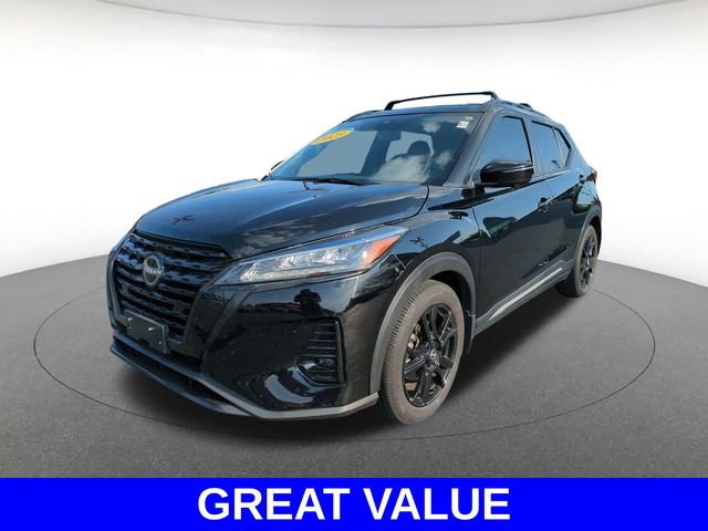 2023 Nissan Kicks SR photo 3