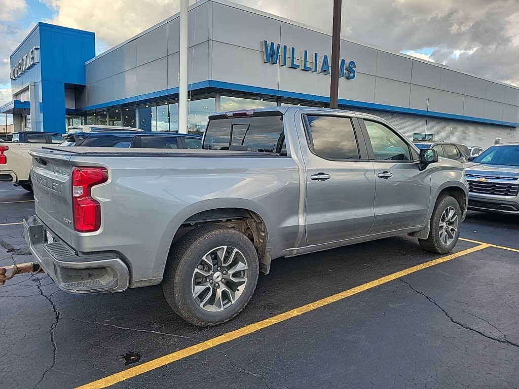 2024 Chevrolet Silverado 1500 RST photo 4