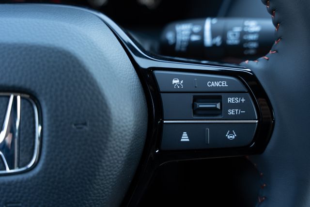 2025 Honda HR-V Sport photo 16