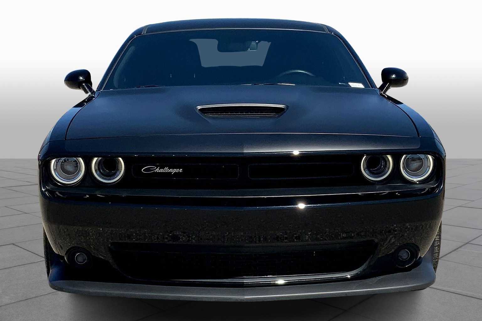 2023 Dodge Challenger R/T Scat Pack photo 3