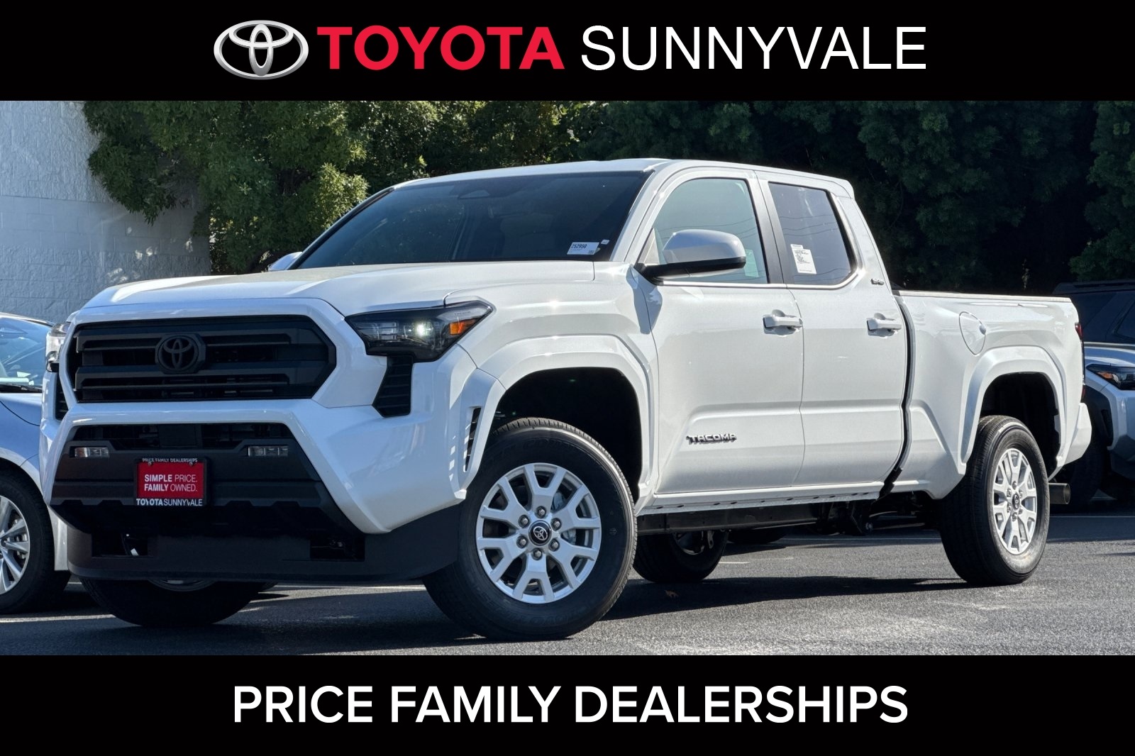 2025 Toyota Tacoma SR5's photo