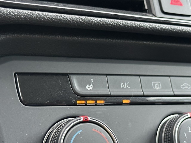 2022 Volkswagen Taos SE photo 7
