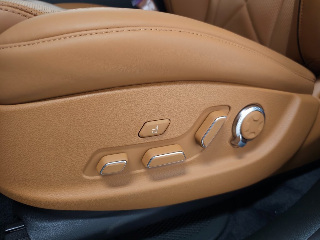 2025 Genesis GV80 3.5T Prestige photo 11