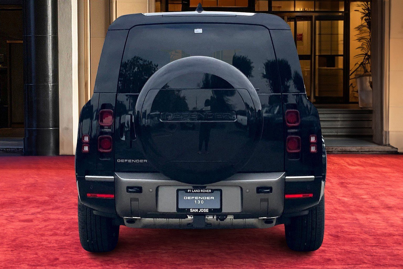 2025 Land Rover Defender 130 X-Dynamic SE photo 2