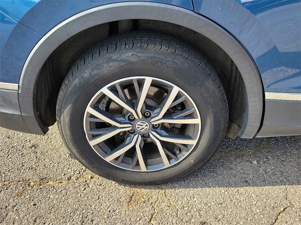 2020 Volkswagen Tiguan SE photo 7