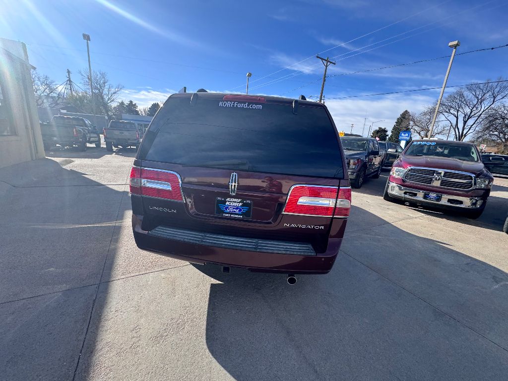2010 Lincoln Navigator photo 3
