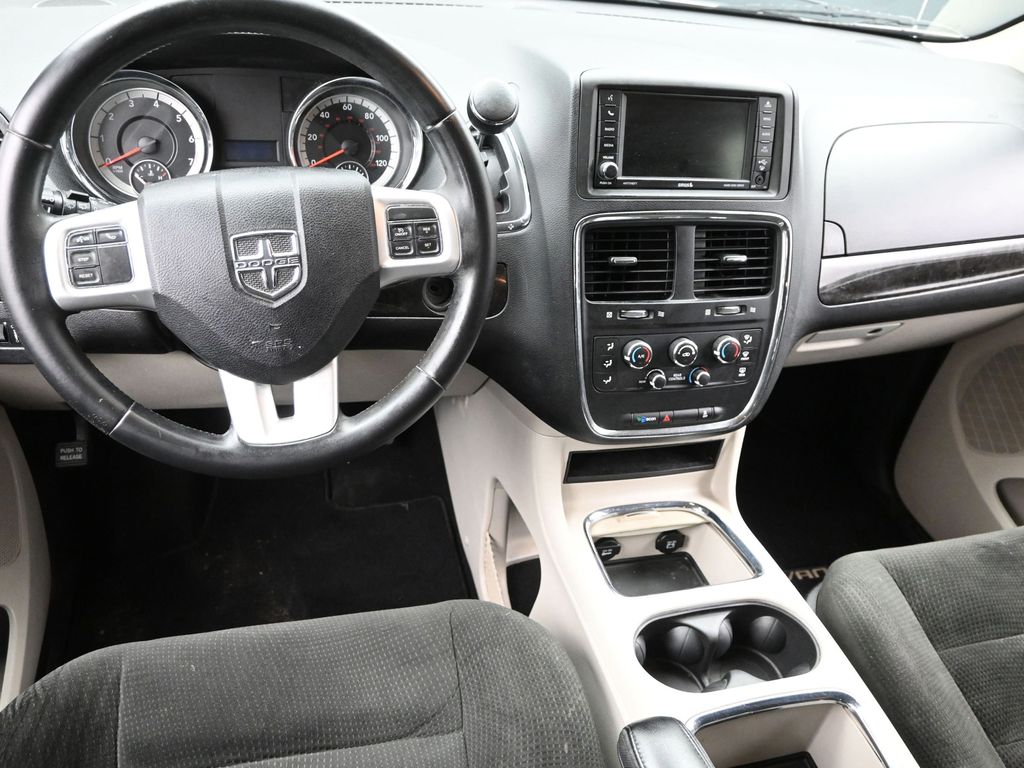 2016 Dodge Grand Caravan SXT photo 10