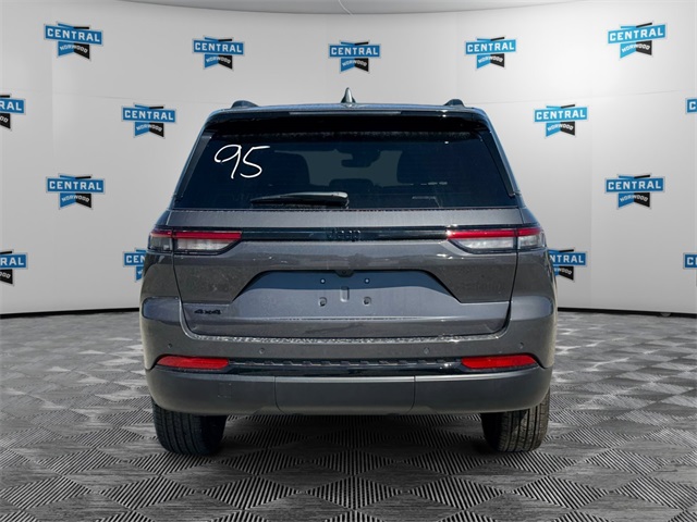 2025 Jeep Grand Cherokee Altitude X photo 3