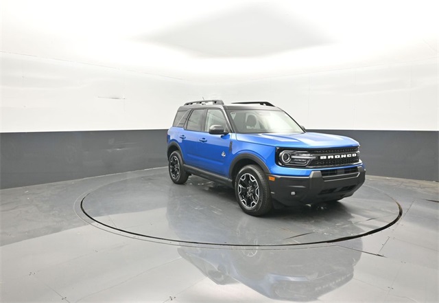 2025 Ford Bronco Sport Outer Banks's photo