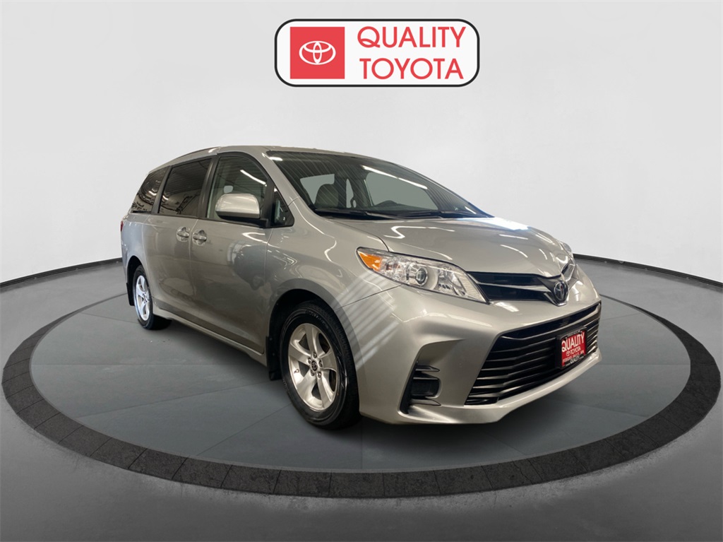 Used 2020 Toyota Sienna LE with VIN 5TDKZ3DC7LS078927 for sale in Fergus Falls, Minnesota