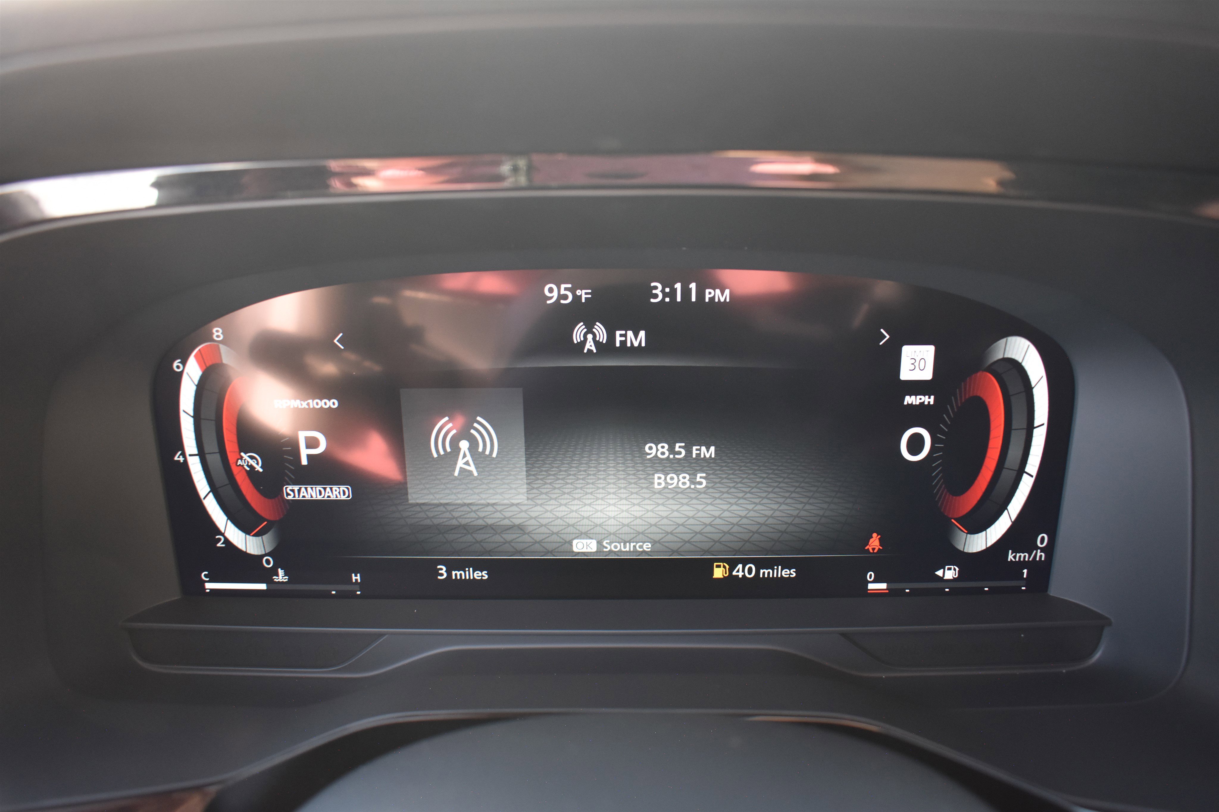 2025 Nissan Pathfinder Platinum photo 16