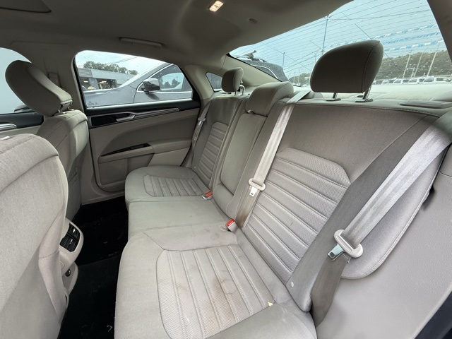 2020 Ford Fusion Hybrid SE photo 7