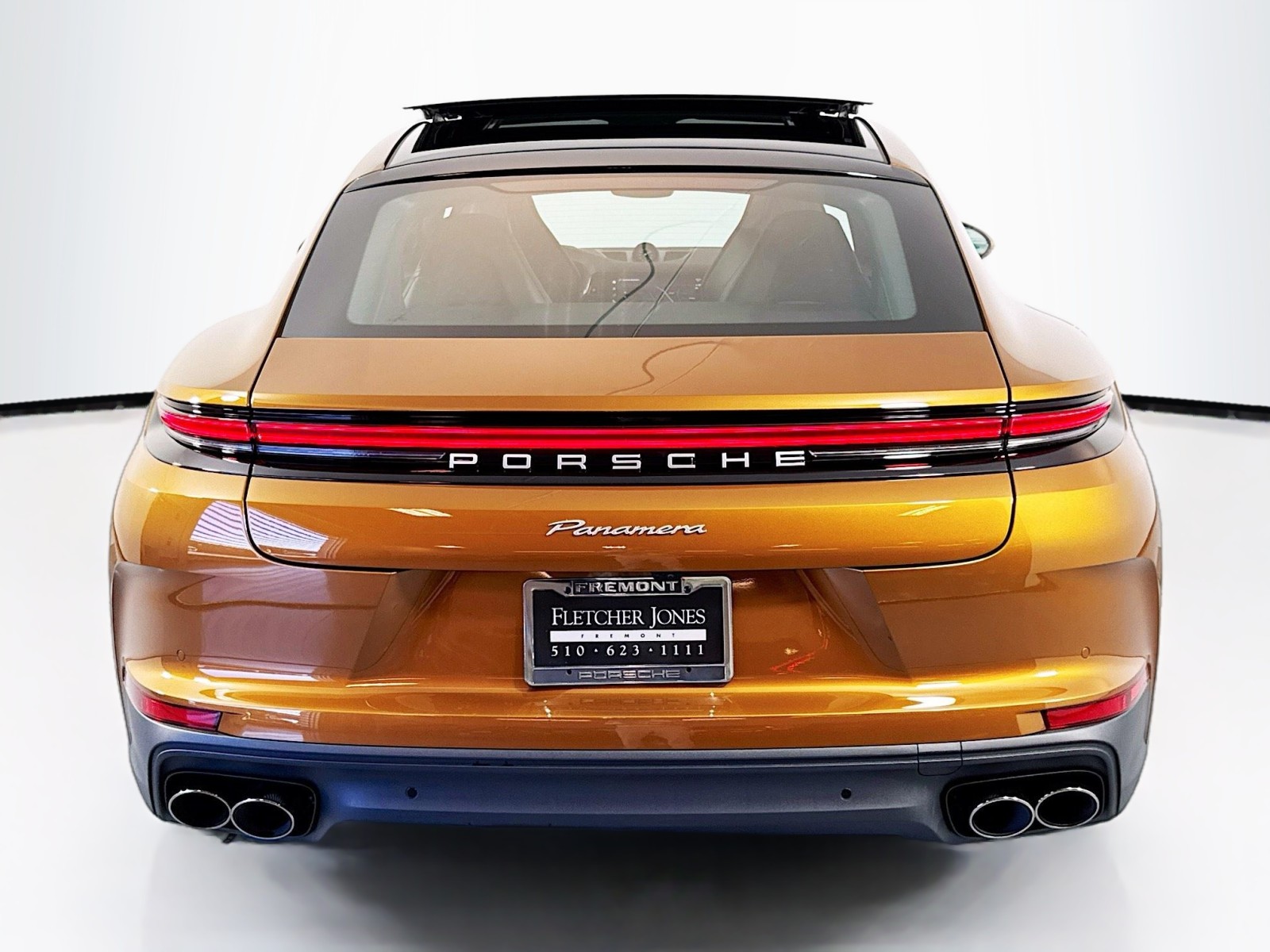 2025 Porsche Panamera 4 photo 10