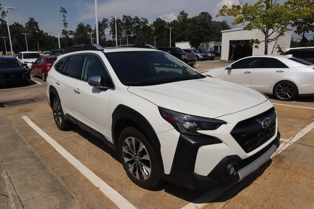 2023 Subaru Outback Touring XT photo 3
