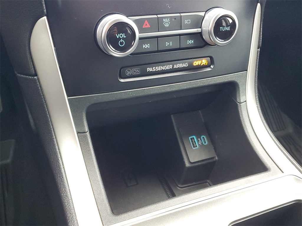 2024 Ford Edge SEL photo 12