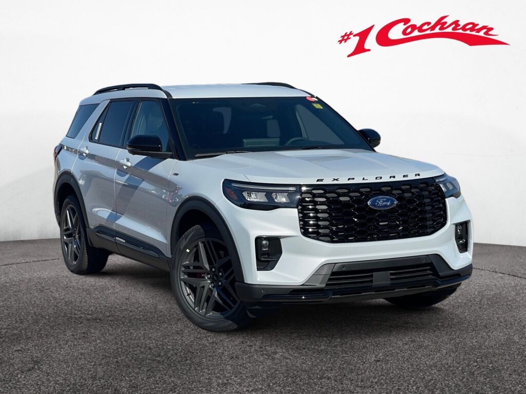2026 Ford Explorer ST-LINE's photo