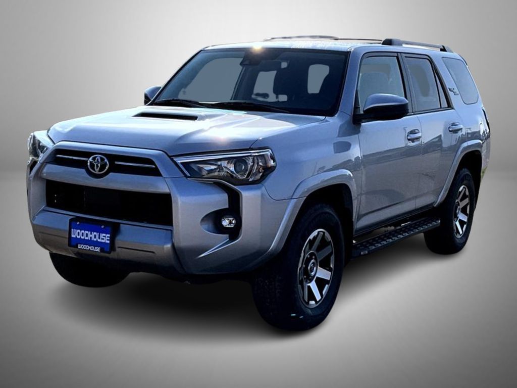 2021 Toyota 4Runner Off-Road's photo