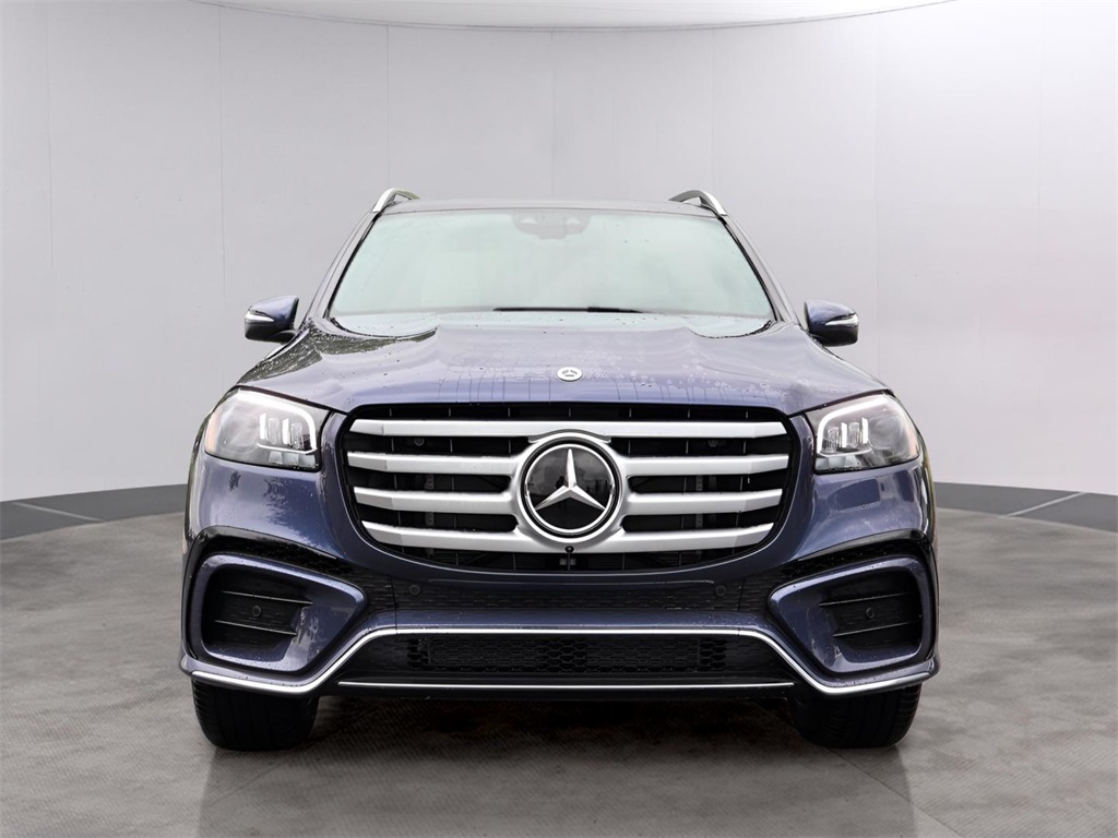 2025 Mercedes Benz GLS 450 4MATIC photo 2
