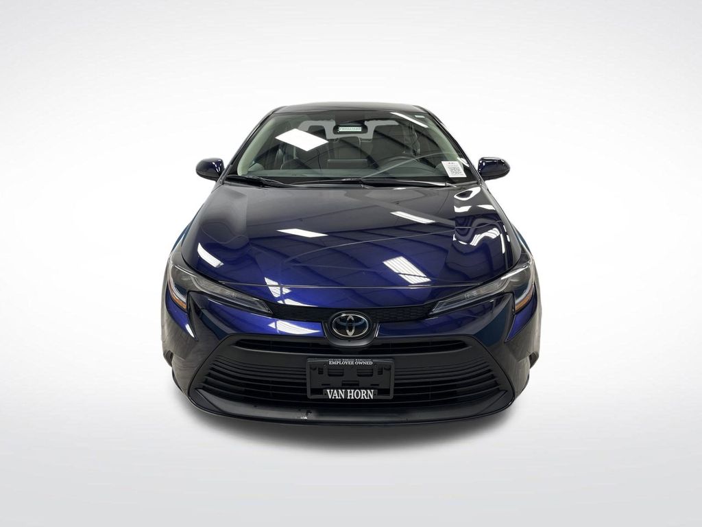 2024 Toyota Corolla LE photo 9