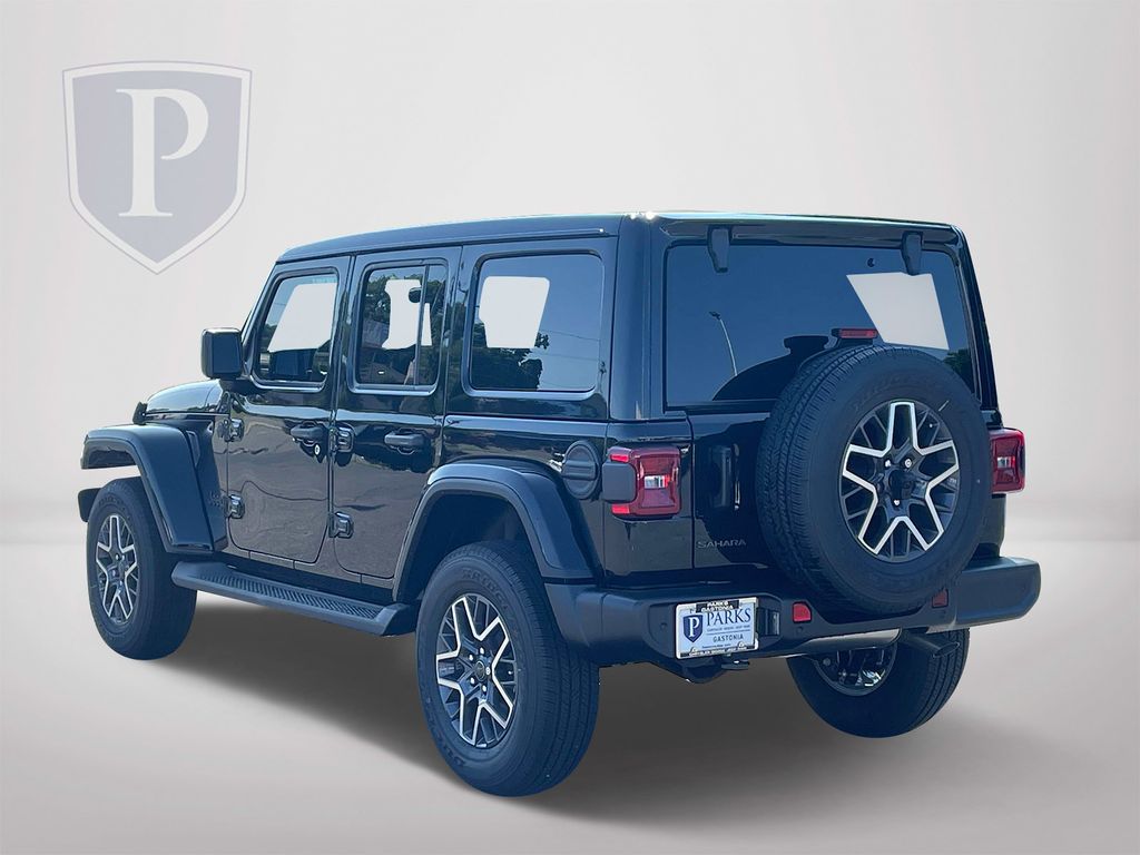 2025 Jeep Wrangler Sahara photo 5