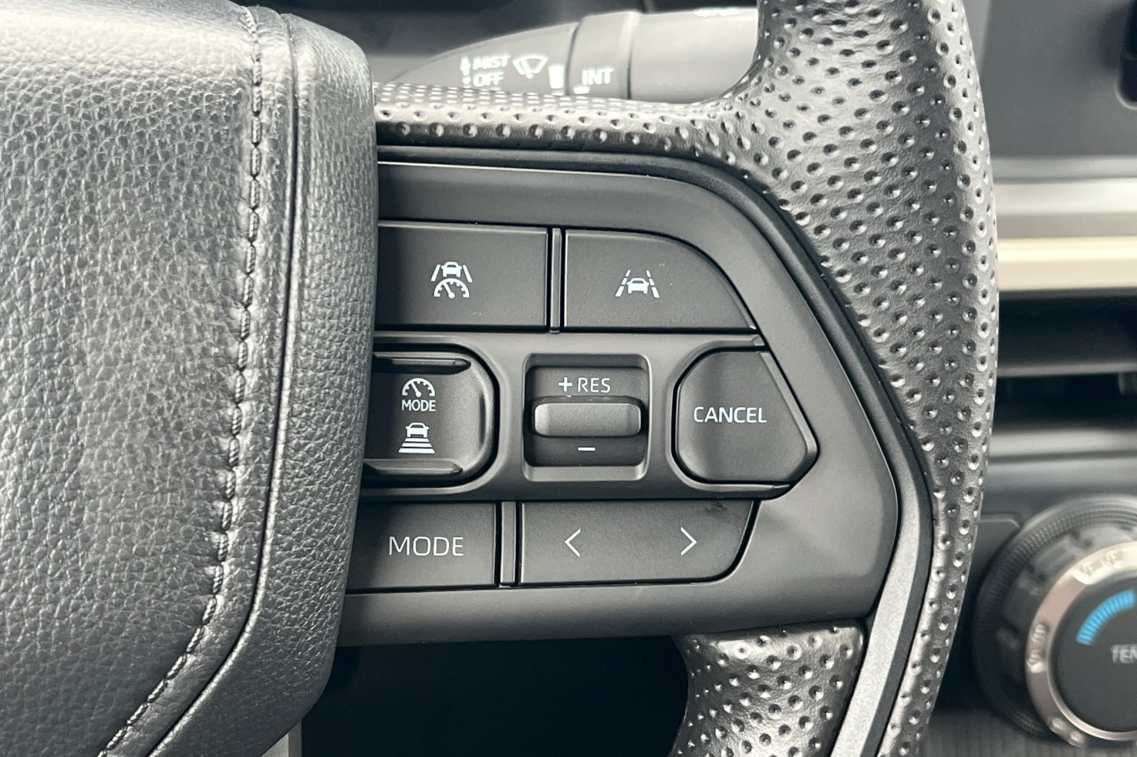 2025 Toyota Tacoma SR5 4x4 Double Cab photo 24