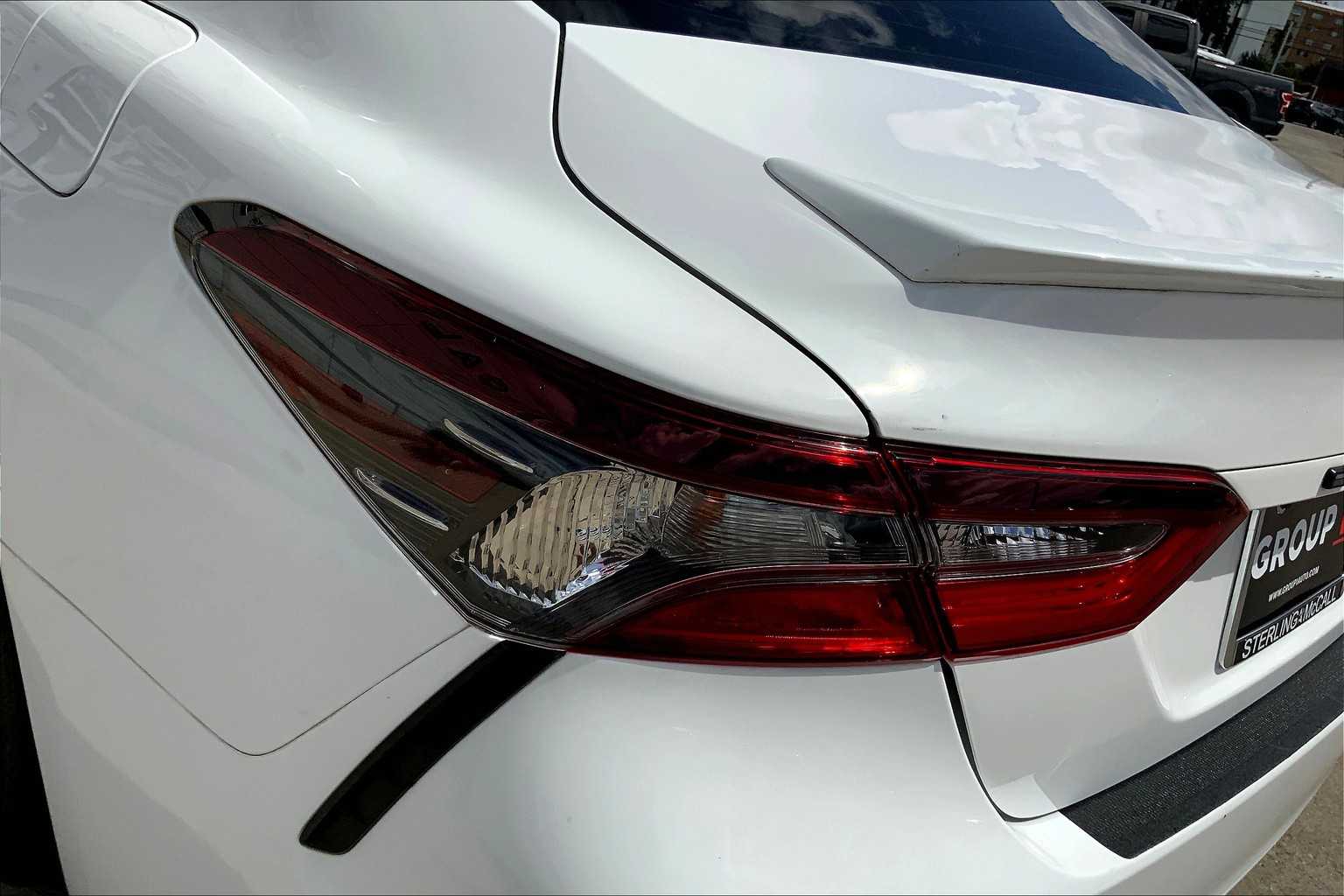 2022 Toyota Camry SE photo 24