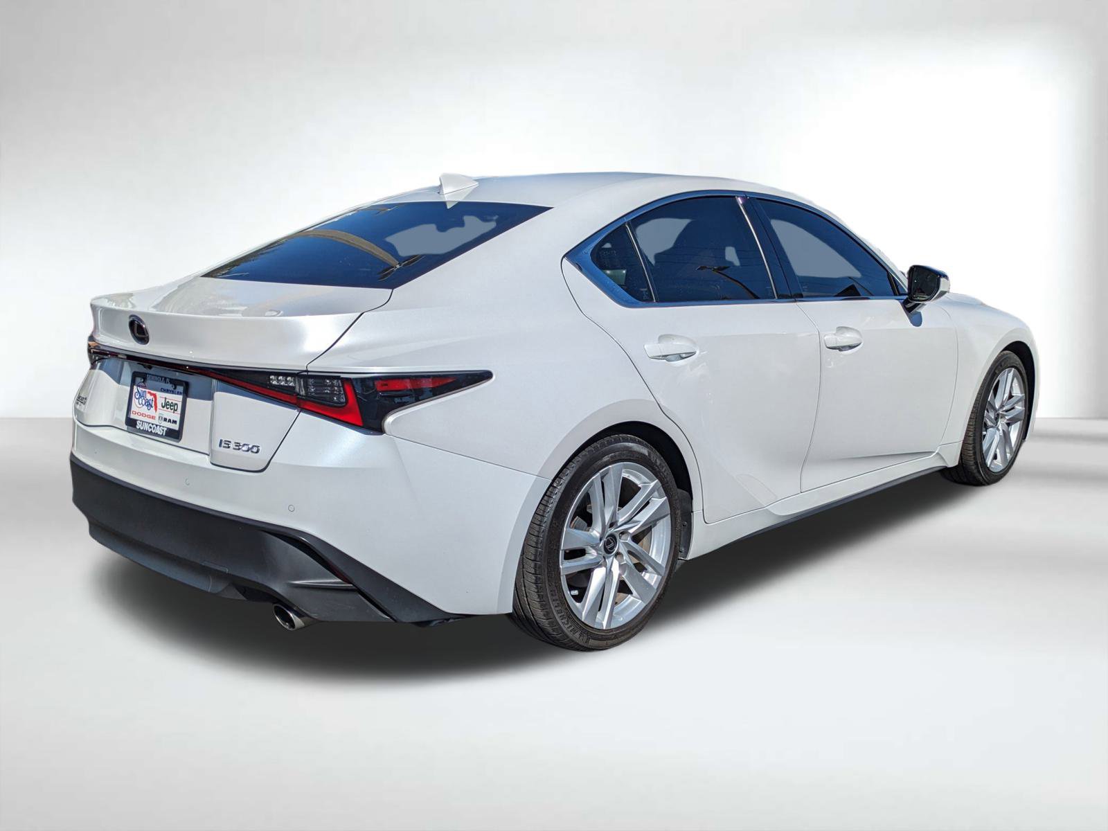 2024 Lexus IS 300 photo 4