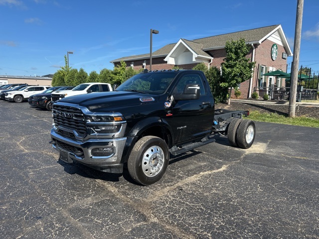 2025 Ram 4500 photo 4
