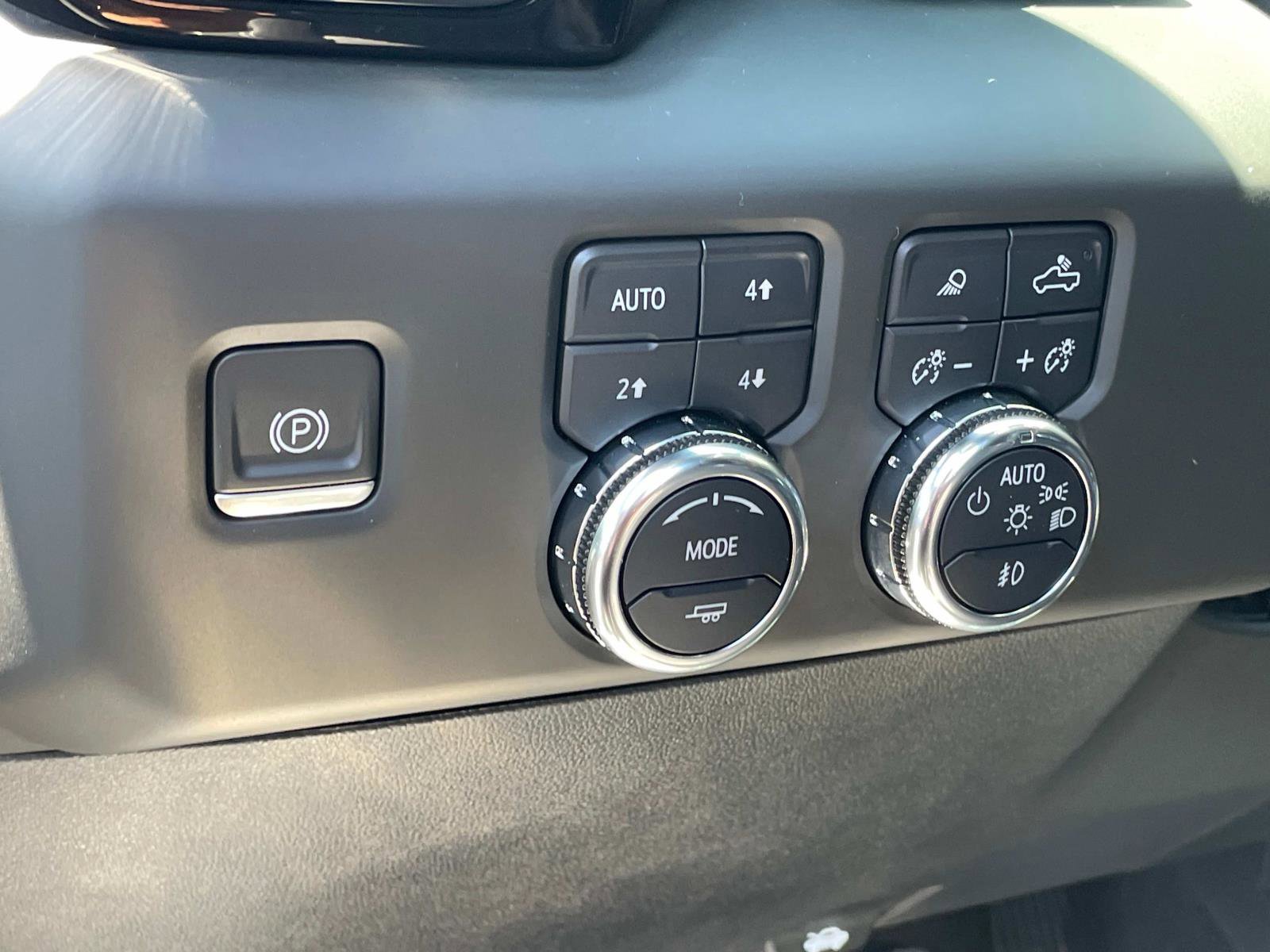 2024 Gmc Sierra 1500 AT4X photo 15