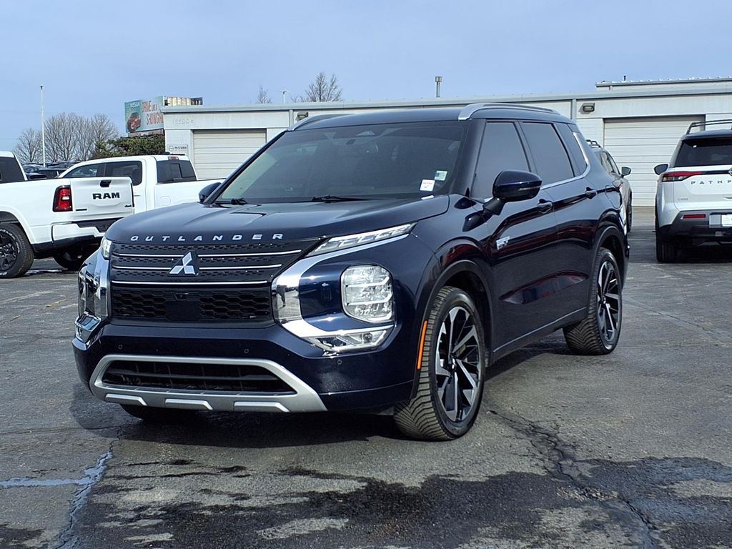 Used 2023 Mitsubishi Outlander Plug-In Hybrid SEL with VIN JA4T5VA98PZ038598 for sale in Kansas City