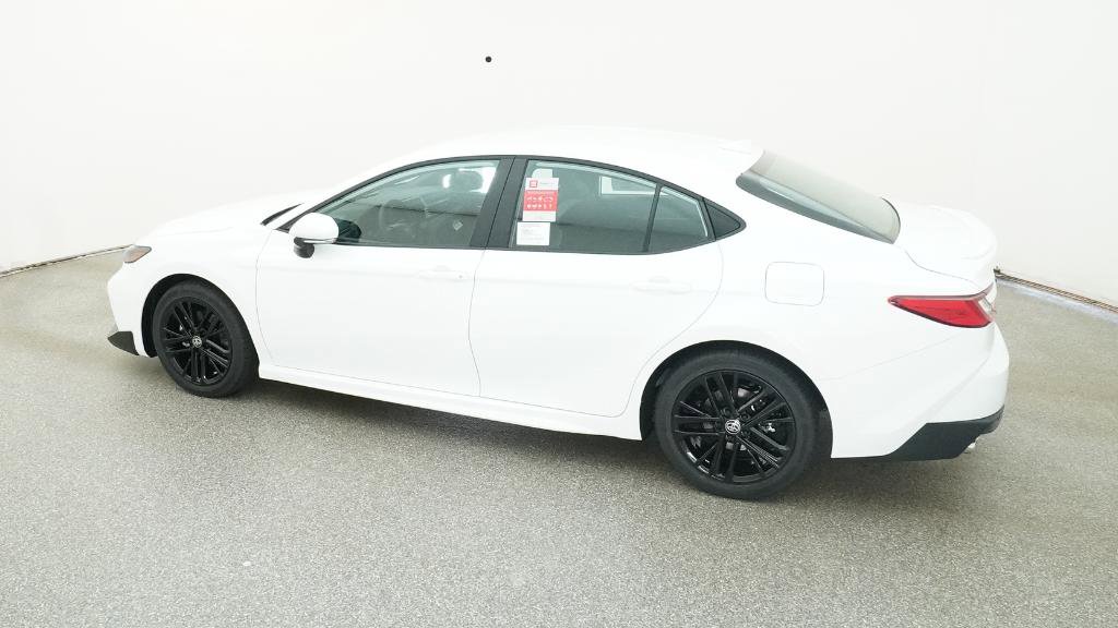 2026 Toyota Camry SE photo 11