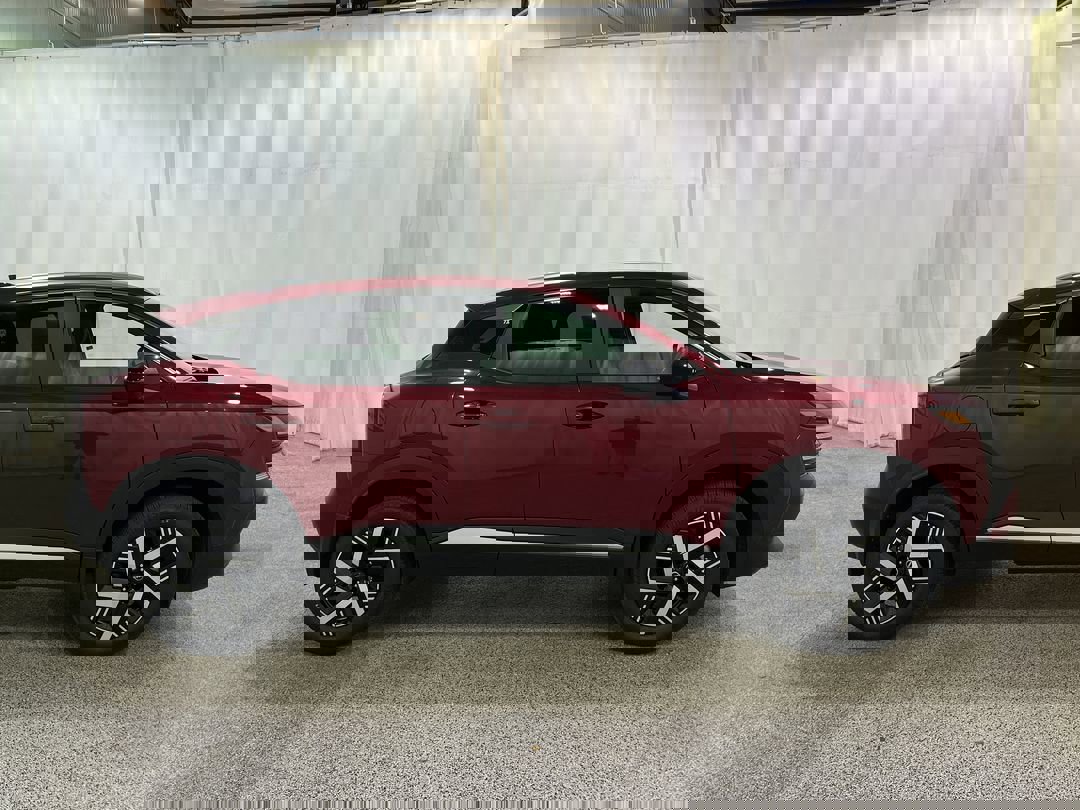 2026 Nissan Kicks SV photo 3