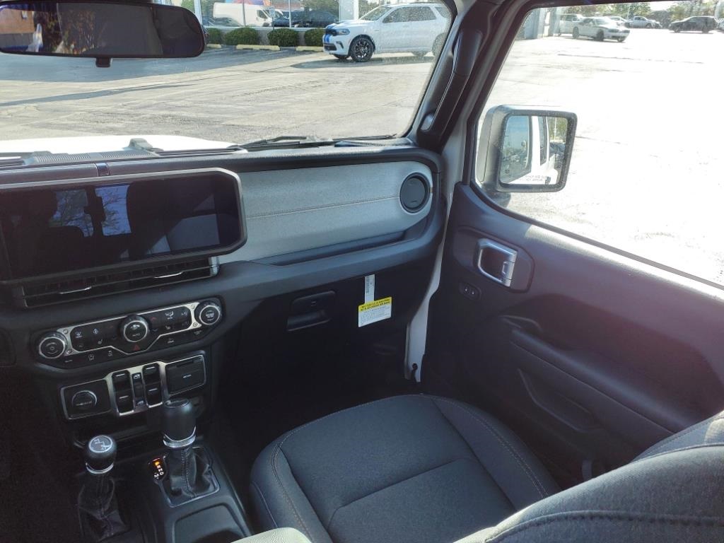 2024 Jeep Gladiator Sport S photo 12