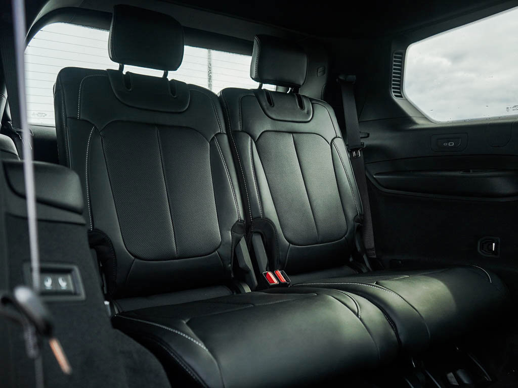 2025 Jeep Grand Cherokee Overland photo 11