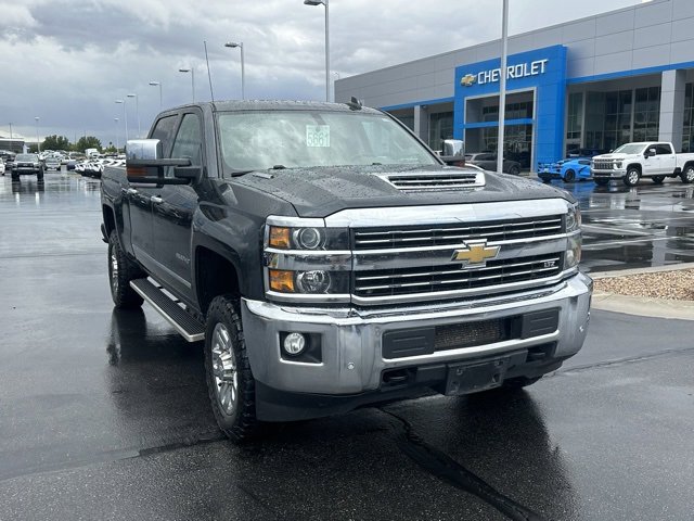 2019 Chevrolet Silverado 2500HD LTZ photo 2