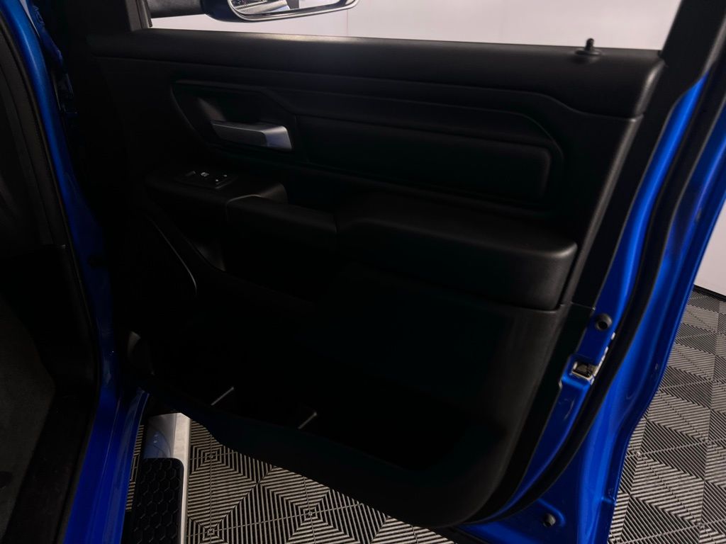 2023 Ram 1500 Tradesman photo 29