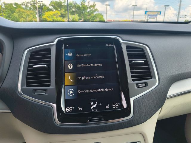 2022 Volvo XC90 T5 Momentum photo 13