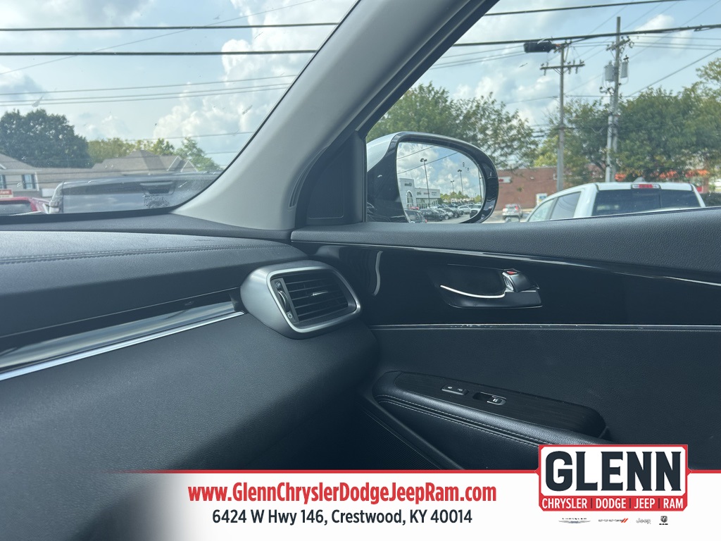2019 Kia Sorento LX photo 25