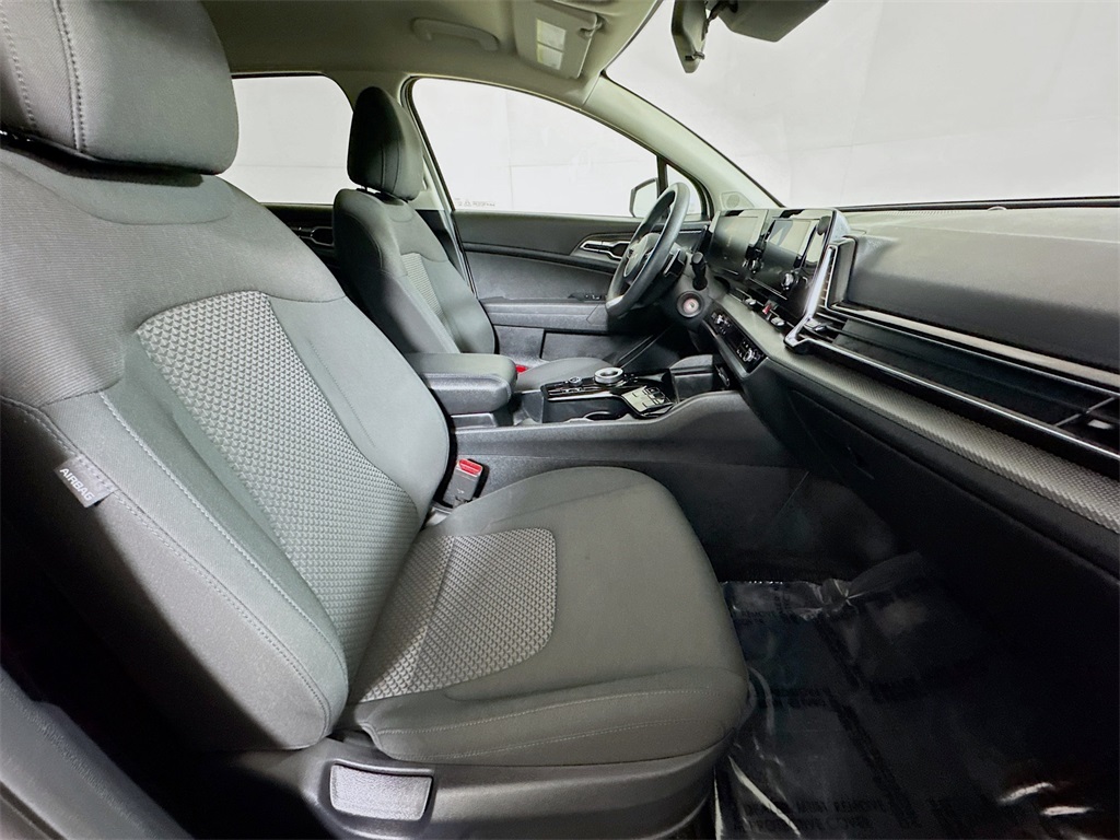 2023 Kia Sportage Hybrid LX photo 10