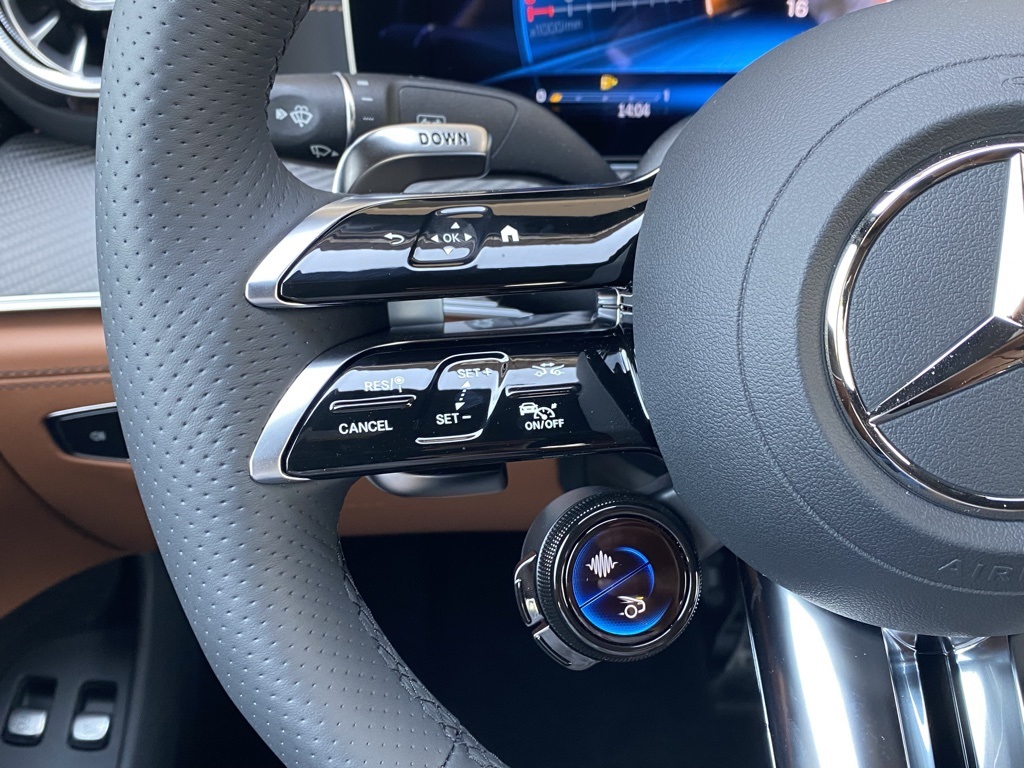 New 2024 White Mercedes-Benz S image 31