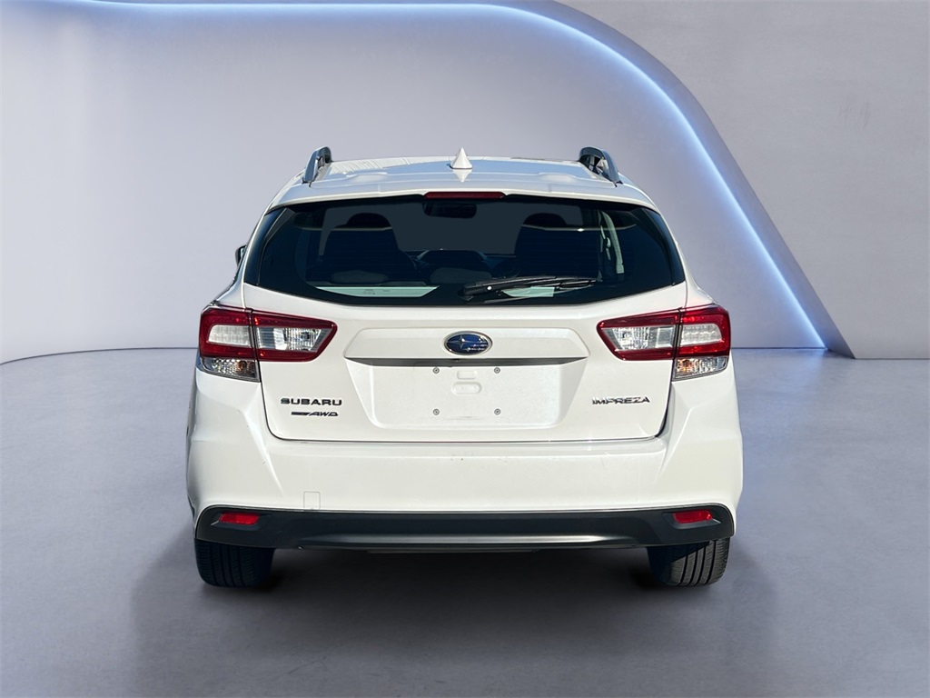 2019 Subaru Impreza 2.0i Premium photo 4