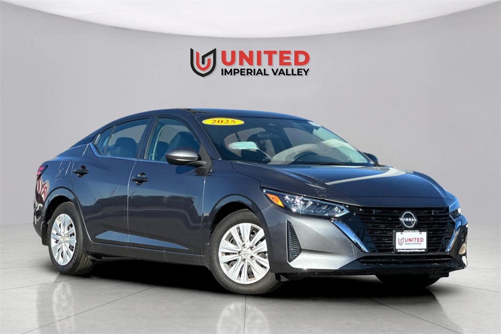 2025 Nissan Sentra S's photo