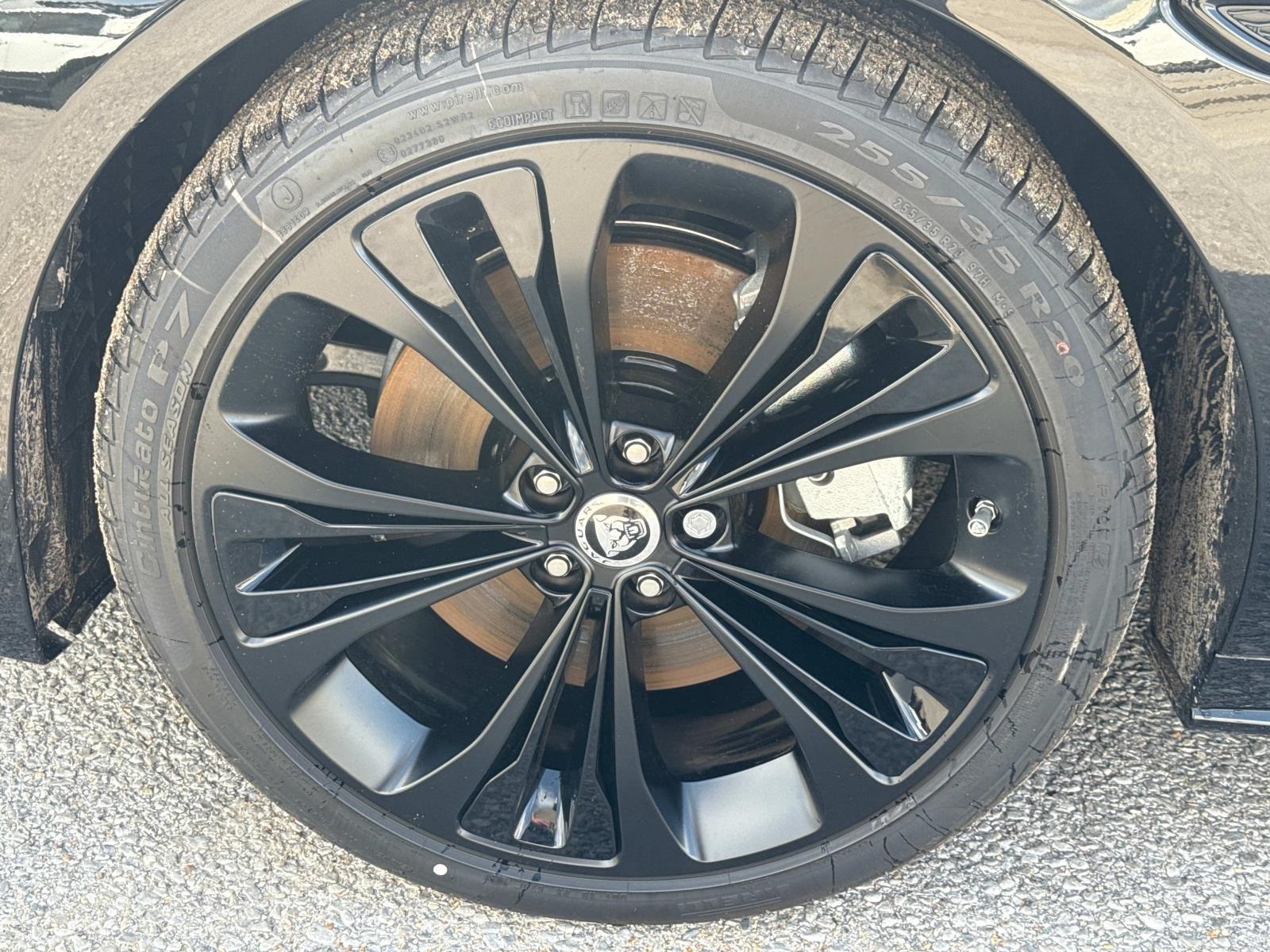 2024 Jaguar XF P300 R-Dynamic SE photo 3
