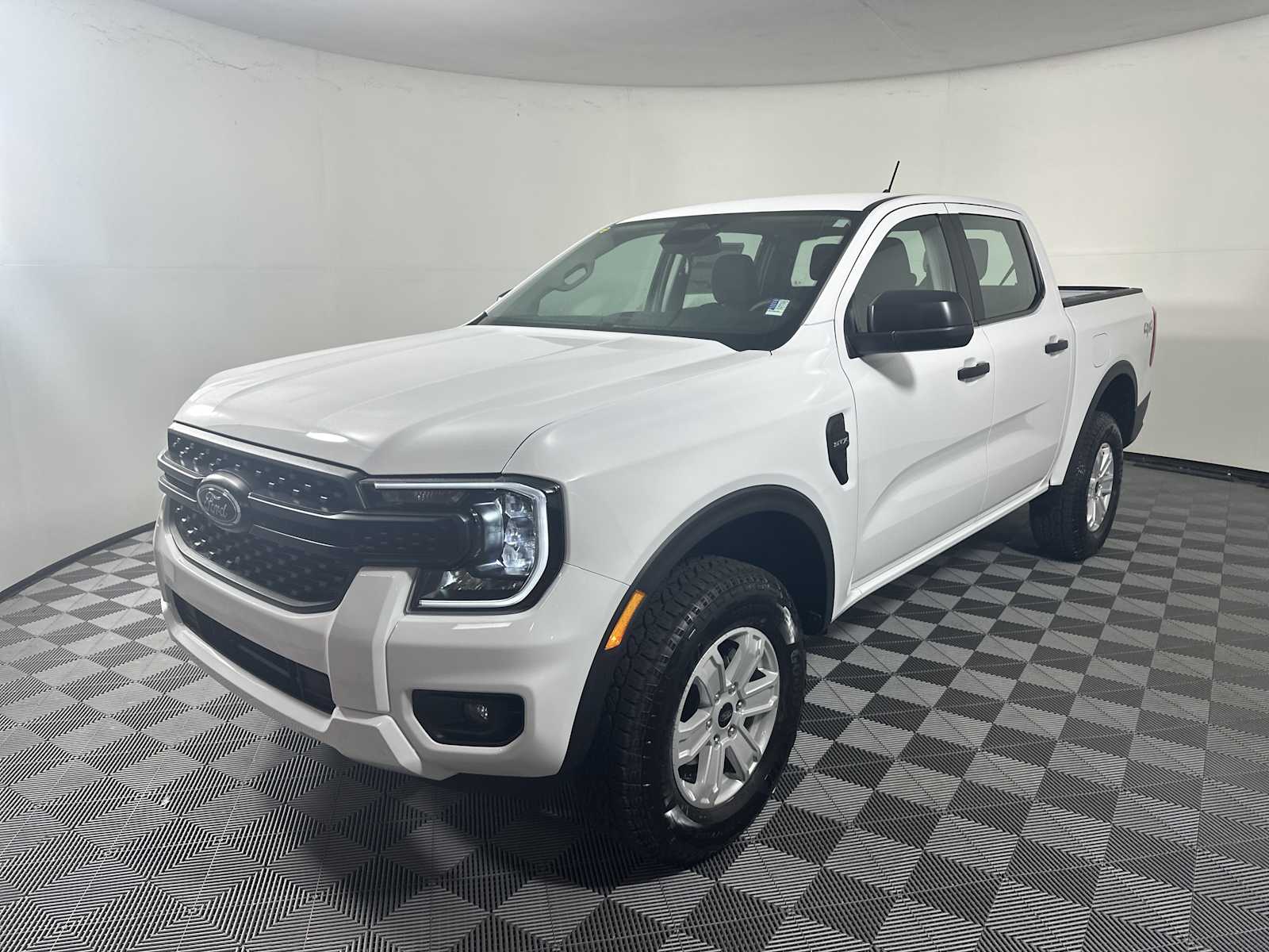 2025 Ford Ranger XL photo 3