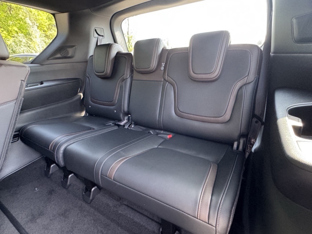 2026 Nissan Armada SL photo 23