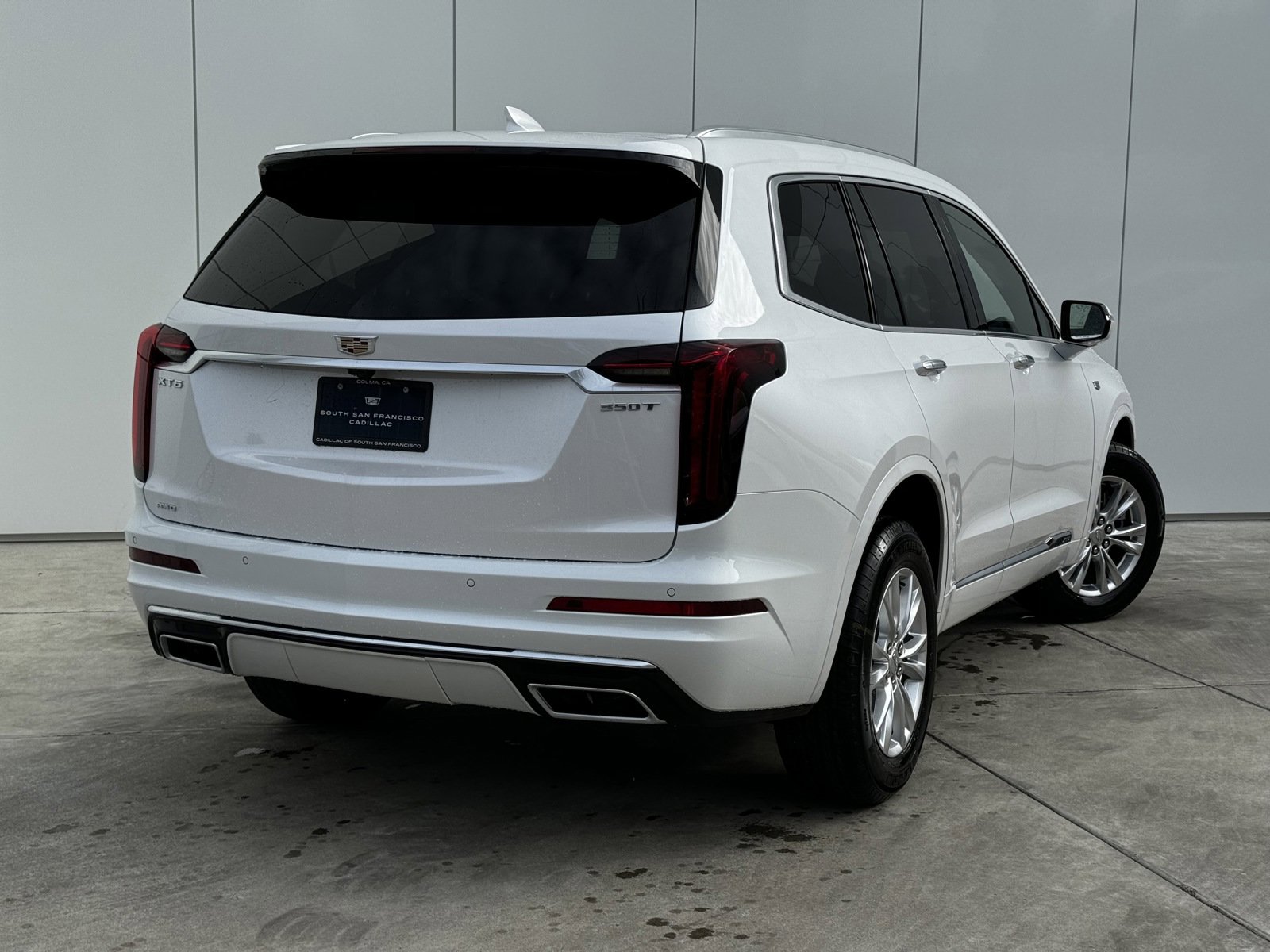 2025 Cadillac XT6 Luxury photo 6