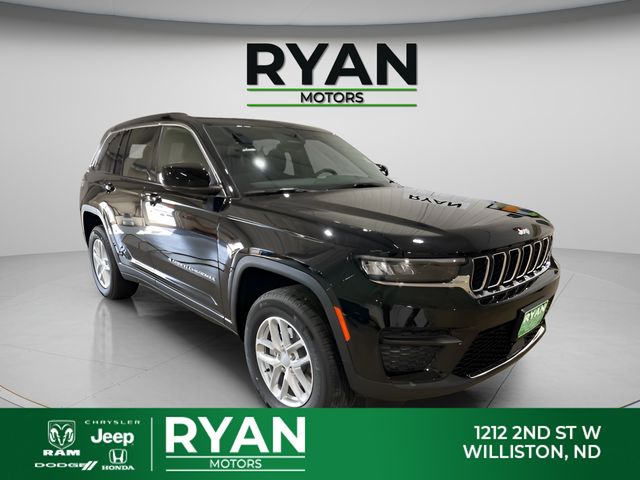 2025 Jeep Grand Cherokee Laredo's photo